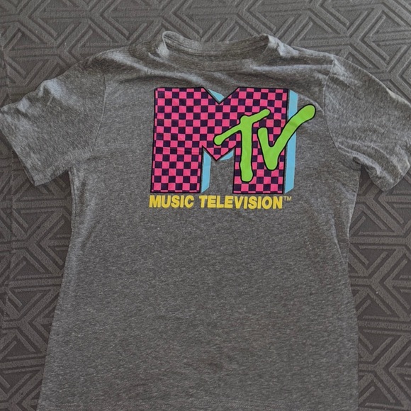 Gray MTV Graphic T-Shirt - Picture 4 of 5